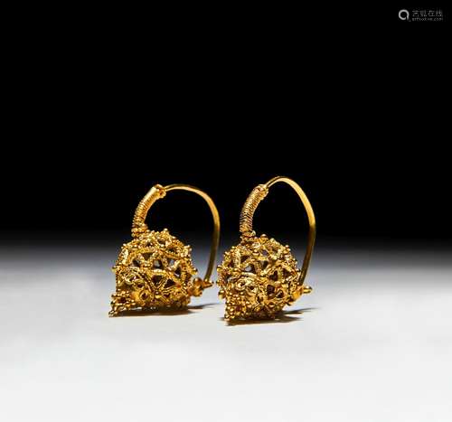 A PAIR OF FATIMID GOLD EARRINGS, CIRCA 11TH CENTURY, EGYPT