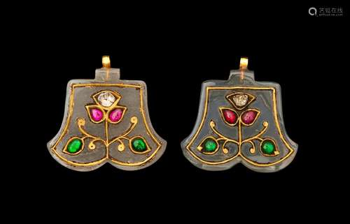 TWO MUGHAL GOLD GEMSET JADE PENDANTS, 19TH CENTURY