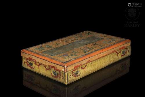 Wooden box lined with fabric, 20th century