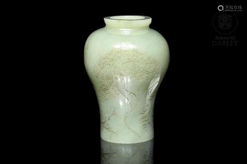 Small jade vase, with Qianlong mark