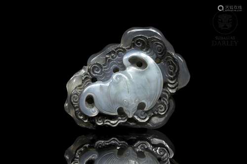 Agate pendant, Qing dynasty