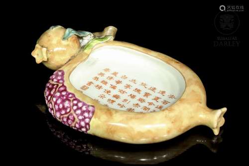 Enamelled brush cleaning bowl, with Qianlong mark