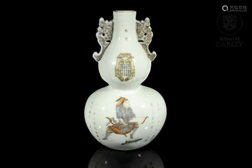 Glazed porcelain "hulu" vase, with Xianfeng tradem...