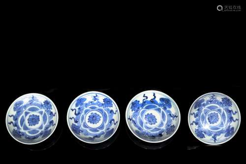 Four small porcelain dishes, blue and white, Qing dynasty