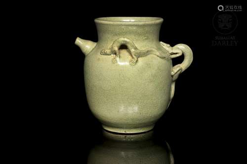 Glazed ceramic jug, Song style