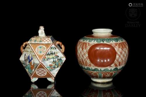 Lot of enamelled porcelain, Asia, 20th century