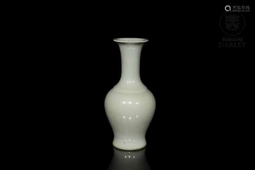 White-glazed porcelain vase, 20th century