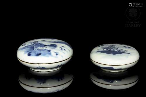 Lot of two boxes, blue and white, Qing dynasty