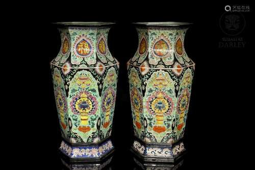 Two octagonal enamelled vases, 20th century