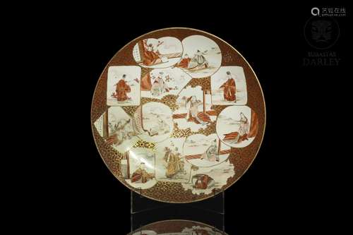 Kutani porcelain dish, Japan, Meiji period (1890 - 1920)