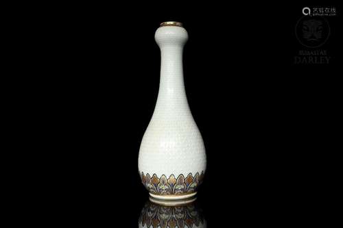 Japanese porcelain glazed vase. 20th Century