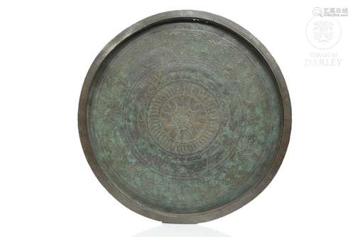 Large Indonesian copper tray, Talam, 19th - 20th centuries