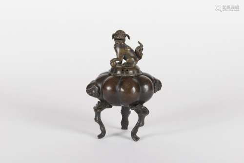 Brûle-parfum tripode en bronze<br />
Chine, XIXe siècle<br /...