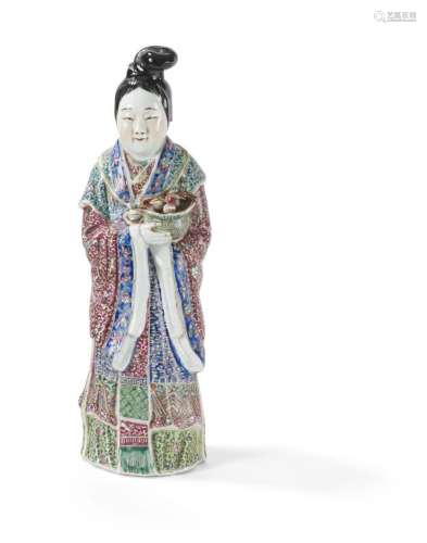Statue d'immortelle en porcelaine polychrome<br />
Chine, dé...