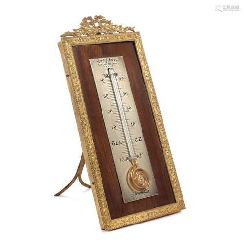 Kleines Thermometer im Aufstellrahmen