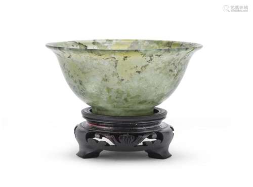 A SERPENTINE BOWL, CHINA 20TH CENTURY