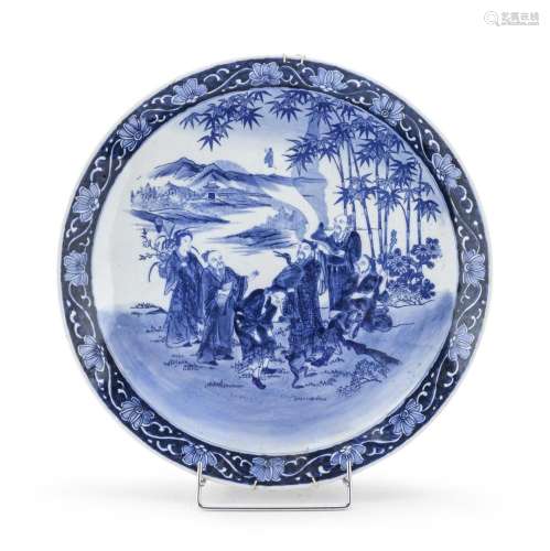 LARGE BLUE AND WHITE PORCELAIN DISH, JAPAN LATE 19TH CENTURY