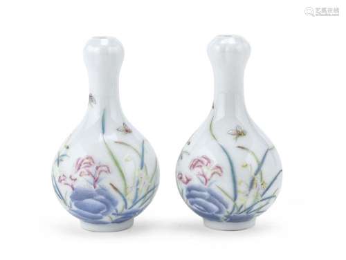 PAIR OF SMALL POLYCHROME ENAMELED PORCELAIN VASES, CHINA 20T...
