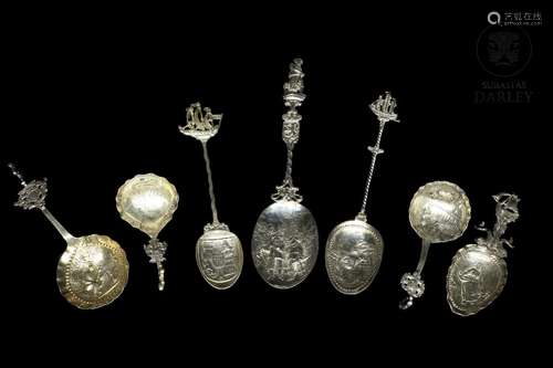 Set of decorative German silver spoons, 19th century