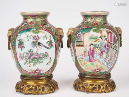 Canton, fin XIXe siècle, 
Paire de petits vases de form