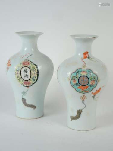 Chine, période Minguo, début XXe siècle, 
Paire de vase