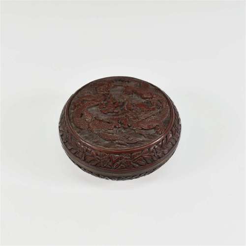 CHINESE 17/18TH C. ROUND FORM CINNABAR LACQUER BOX WITH DRAG...
