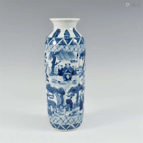 CHINESE BLUE AND WHITE PORCELAIN VASE