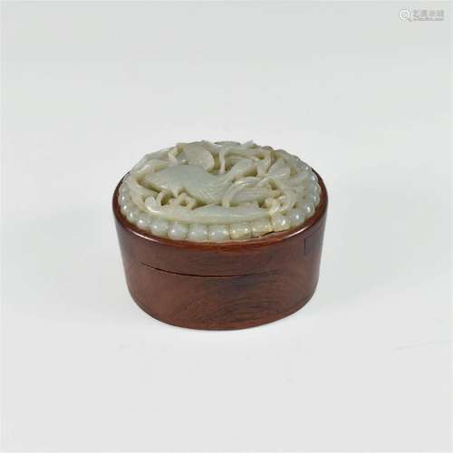 CHINESE ROSEWOOD BOX WITH JADE