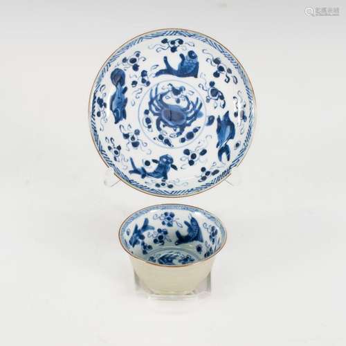 CHINESE KANGXI BLUE AND WHITE SET WITH DISPLAY STAND