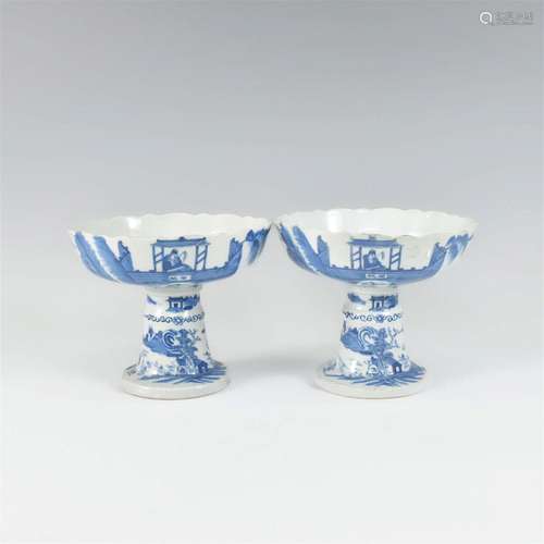 PAIR OF CHINESE QING DYNASTY BLUE AND WHITE STEM BOWLS WITH ...