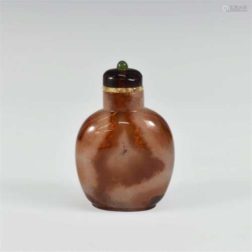 CHINESE AGATE SNUFF BOTTLE