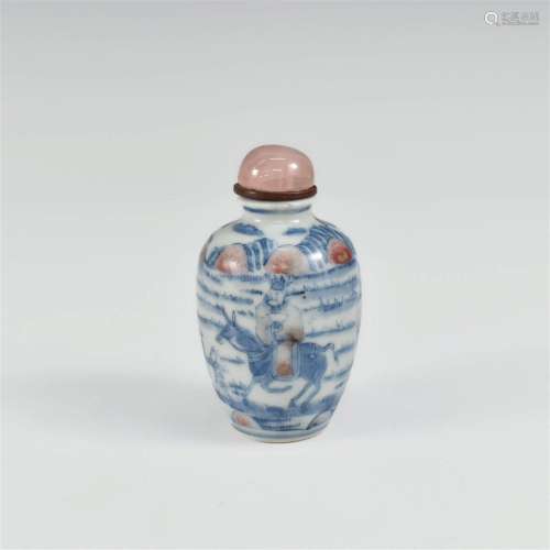 CHINESE BLUE AND WHITE PORCELAIN SNUFF BOTTLE WITH PINK CRYS...