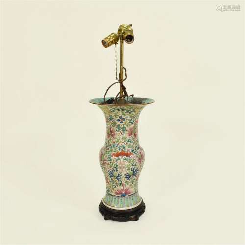 CHINESE STYLE FAMILLE ROSE PORCELAIN VASE LAMP WITH DOUBLE H...