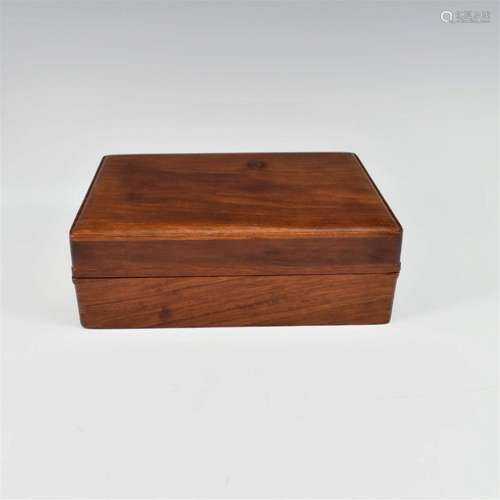 CHINESE HUANGHUALI RECTANGLE BOX WITH COVER