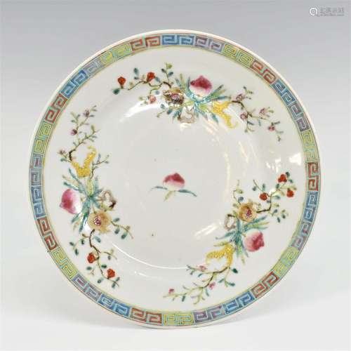 19TH/20TH C. CHINESE FAMILLE ROSE FLORAL PEACH PLATE