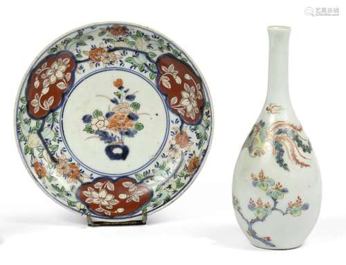 JAPON - Fin XIXe siècle
ENSEMBLE EN PORCELAINE comprena