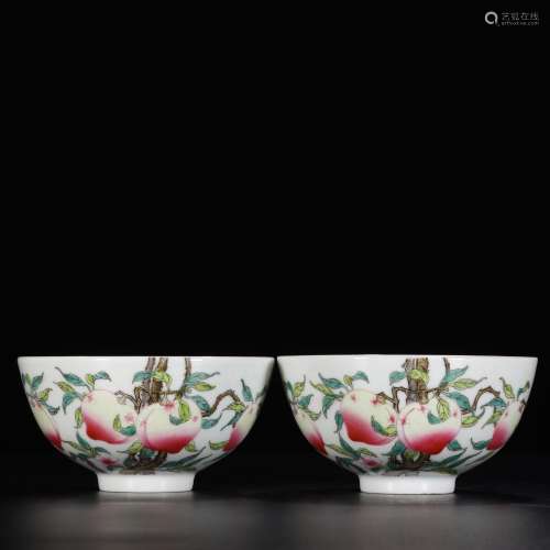 Pair of famille rose bowls with Fushou flat peach pattern