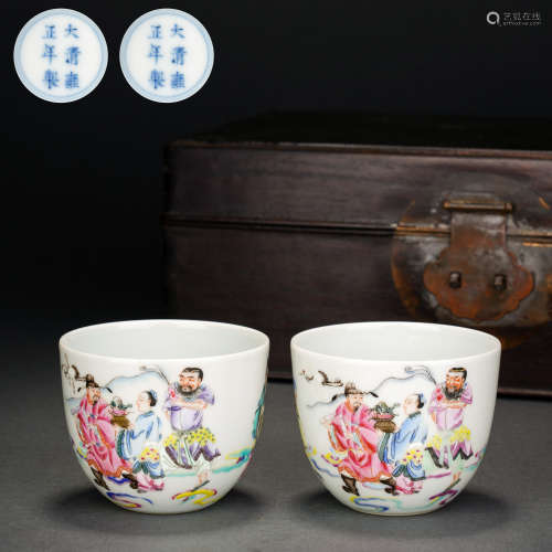 A pair of pastel character story cups in Qing Dynasty