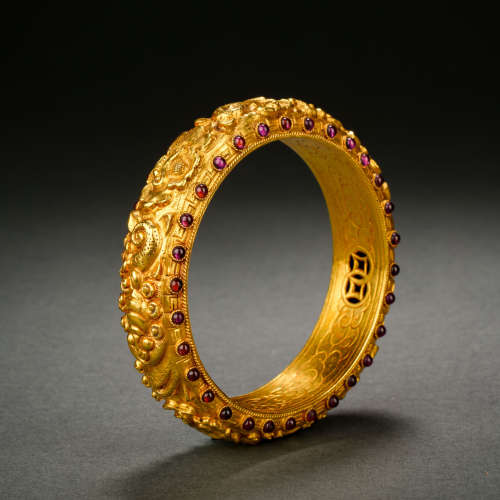 Qing gold gem-inlaid jewelry