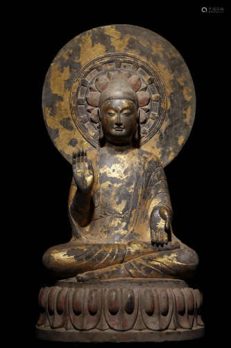 Northern Dynasties Gilt Backlit Buddha Statue