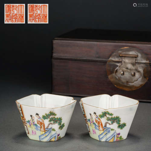 A Pair of Famille Flower Cups, Qing Dynasty