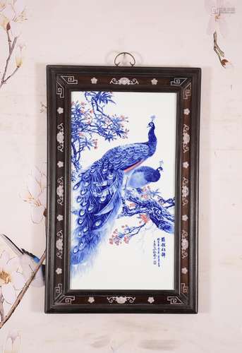 红木镶嵌贝壳框镶青花花鸟瓷板画《前程似锦》中堂竖挂屏