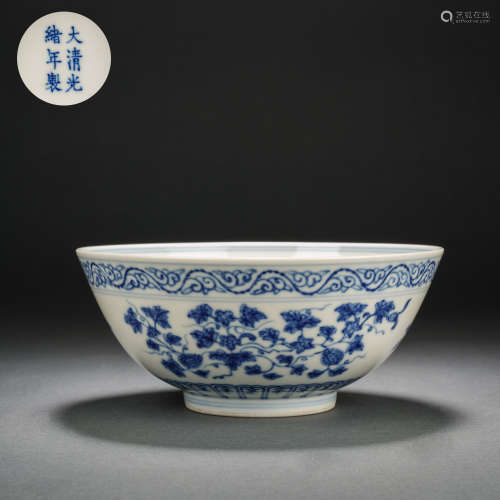Qing blue and white flower bowl