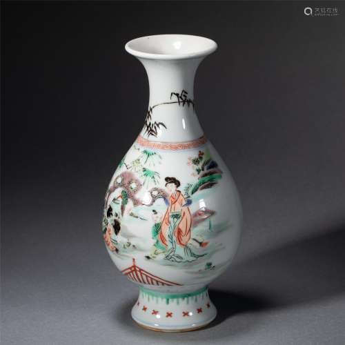 A WUCAI PORCELAIN FIGURE VASE