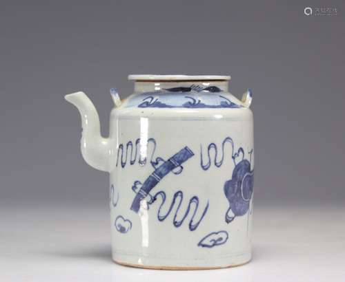 Théière en porcelaine de chine blanc bleu<br />
Poids: 1.02 ...