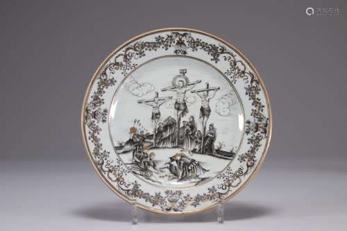 Assiette porcelaine de Chine, à décor en grisaille, "sc...