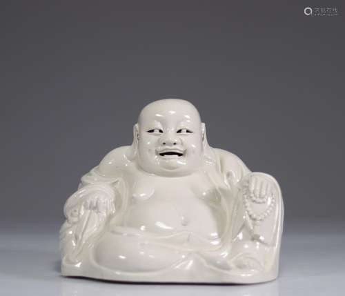 Bouddha en blanc de Chine de Dehua<br />
Poids: 1.28 kg<br /...