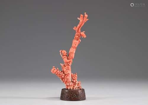 Corail rouge sculpté chine vers 1920<br />
Poids: 146 g<br /...