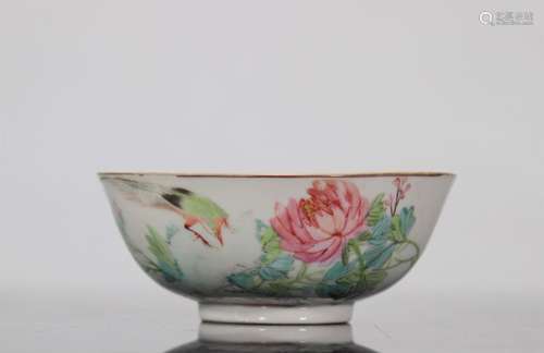 Bol en porcelaine qianjiang cai décor d'oiseau<br />
Poids: ...