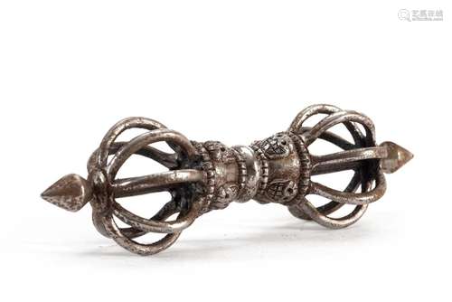 A TIBETAN SILVER VAJRA